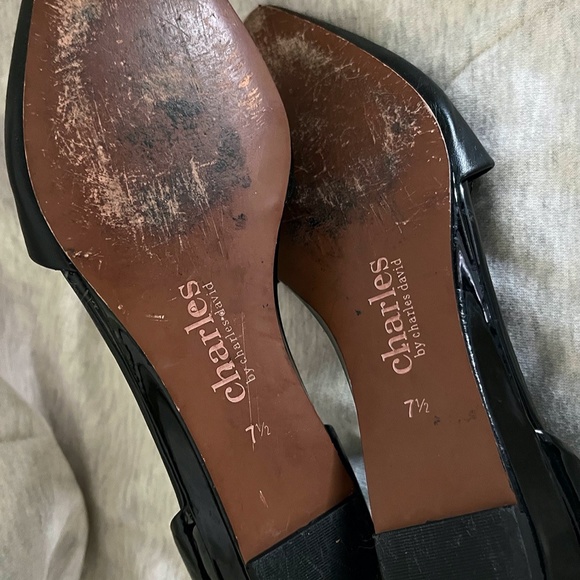 Charles by Charles David Leather Low Wedge size 7.5 - Picture 4 of 4